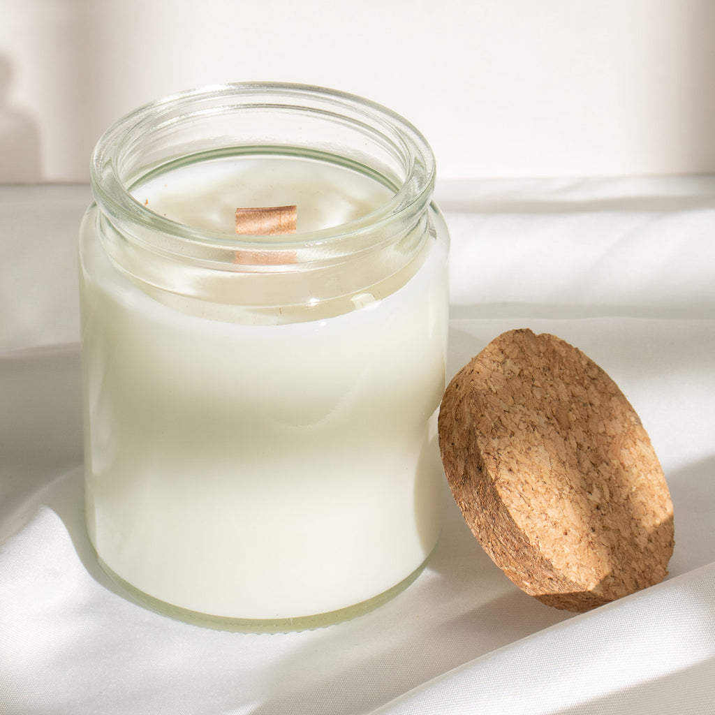 Woodwick Soy Candle - Leaves and Linen